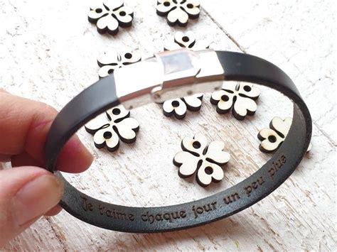 bracciale cuoio con scritta personalizzata